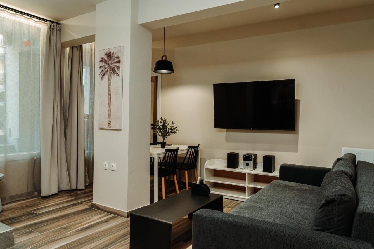 Blackhaus Family And Friends Deluxe Apartment 塞萨洛尼基 外观 照片