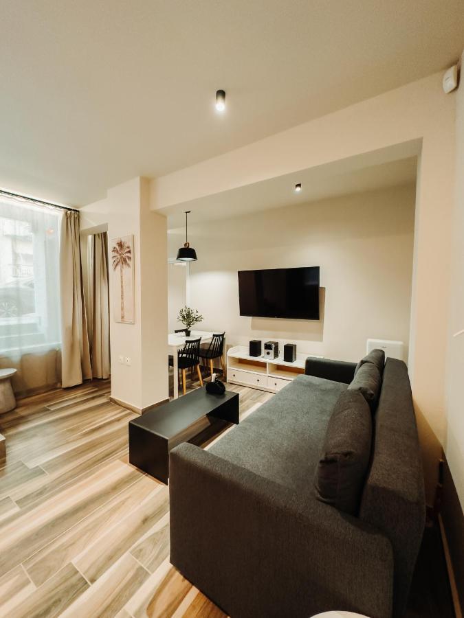 Blackhaus Family And Friends Deluxe Apartment 塞萨洛尼基 外观 照片